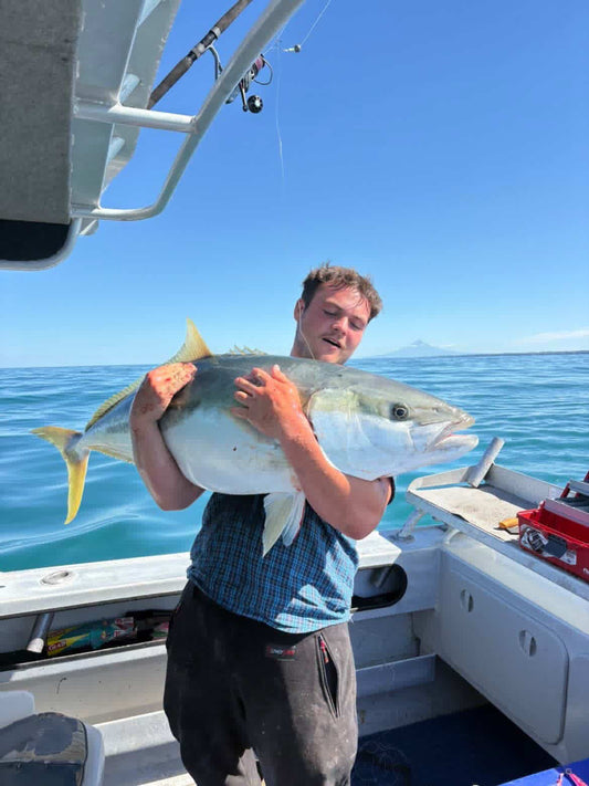 200mm/90gram 'BLEEDING MULLET' HAKU STICK BAIT