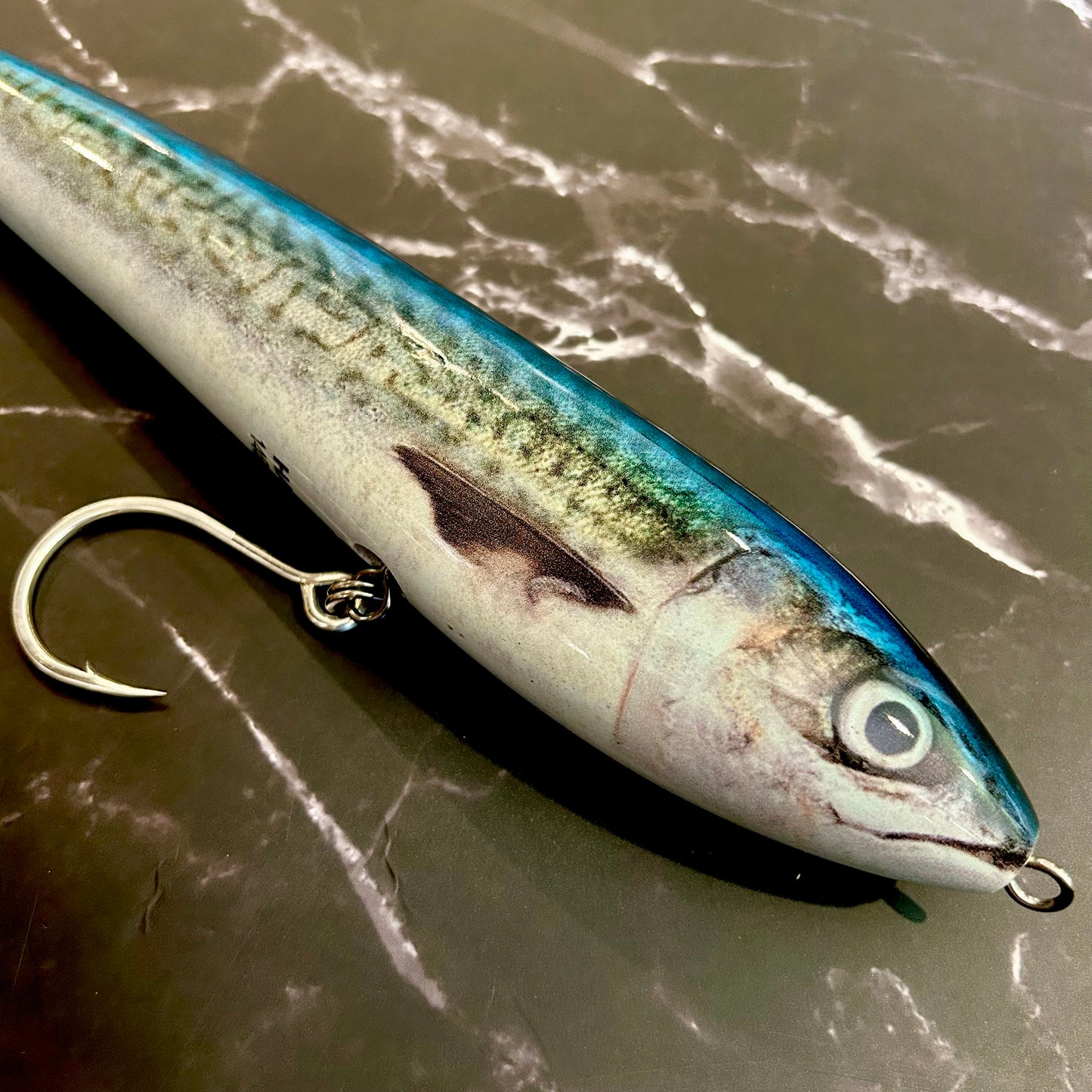 225mm/140gram 'SLIMY MACKEREL' HAKU STICK BAIT -